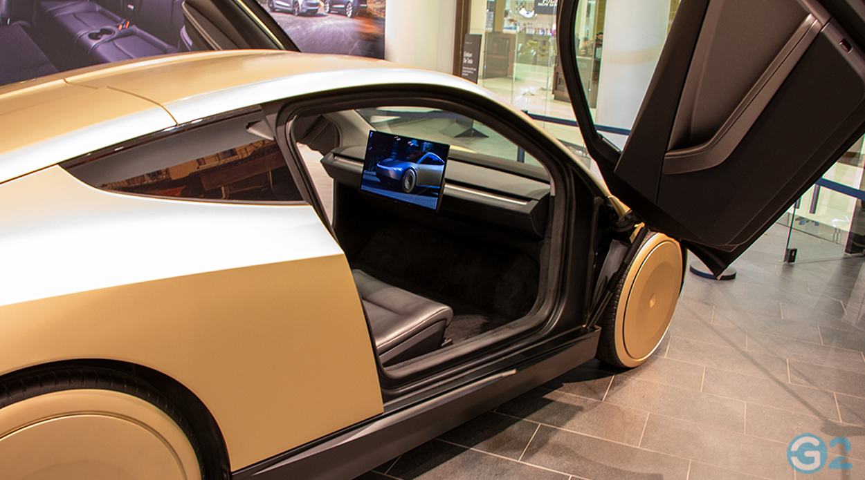 Tesla Cybercab / Robotaxi