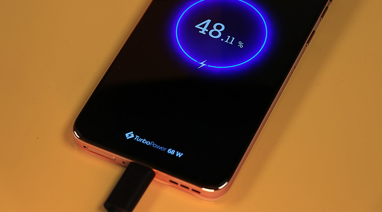 Motorola Edge 50 Neo von GO2mobile getestet